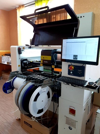 مونتاژ برد الکترونیکی با دستگاه اتوماتیک - دستی