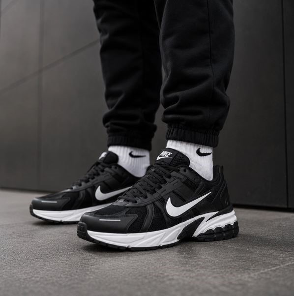 کفش ورزشی نایک وی تو کی ران NIKE V2K RUN ( در 4 رنگ بندی )